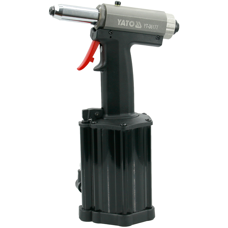 气动拉铆枪