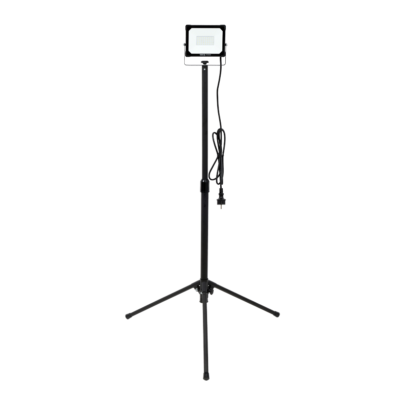 插电式LED支架灯