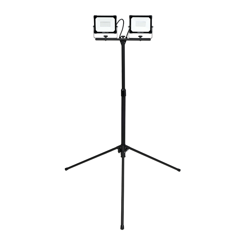 插电式LED支架灯